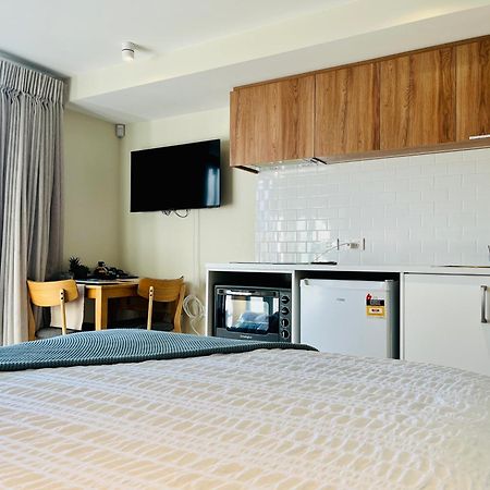 Queenstown Studio - 5Mins To Airport - Aircond - Free Wifi - Walk To Centre Kültér fotó